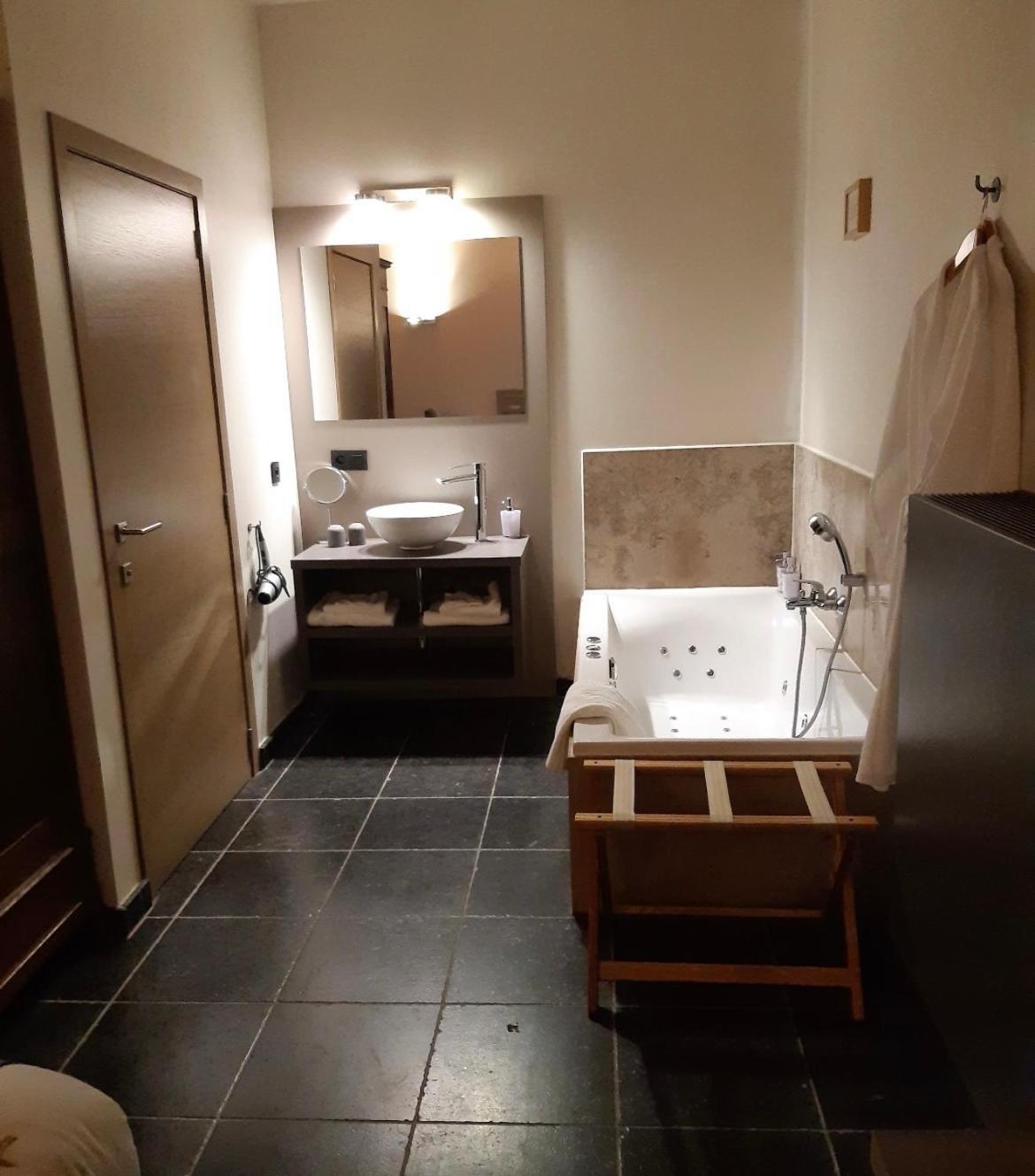 De Verborgen Parel B&B ボルフローン エクステリア 写真